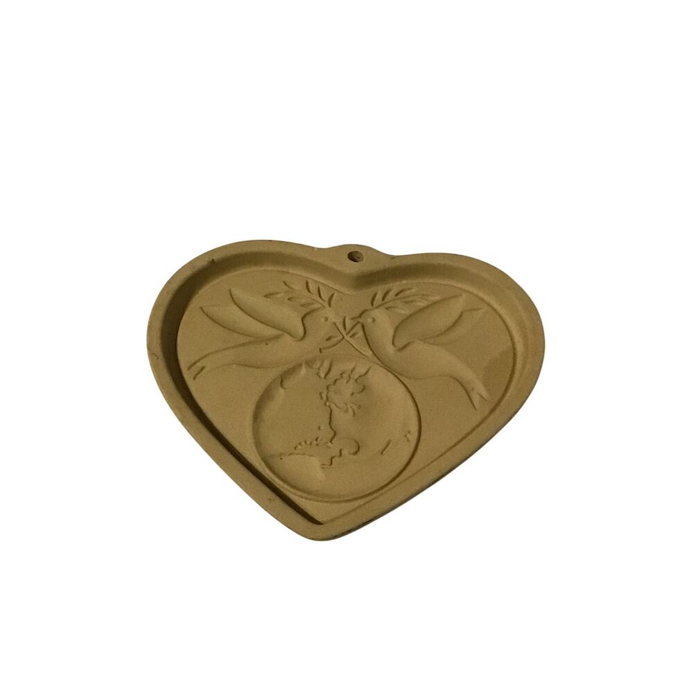 Vintage Pampered Chef Peace on Earth Heart 2002 Clay Cookie Mold Baking